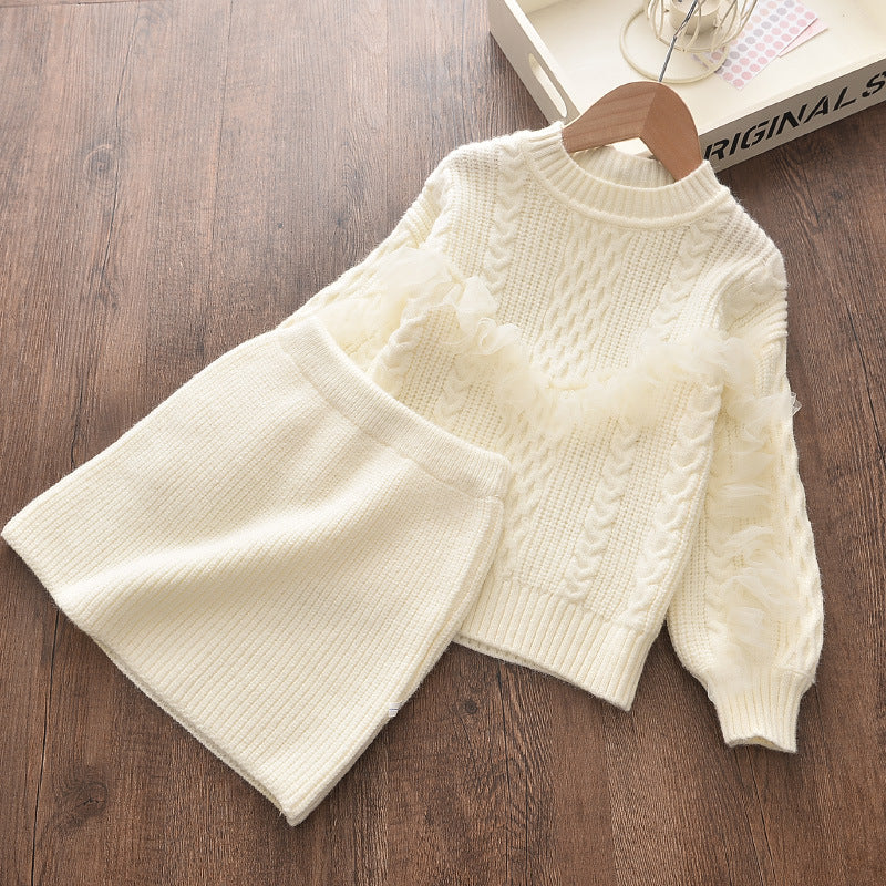 Autumn and winter new Korean girls' sweaters fashionable two-piece suits, small and medium-sized children's foreign-style sweater skirts, a consignment