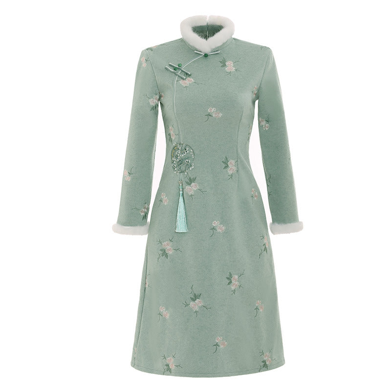 New Autumn And Winter Woolen Embroidered Mid-length Warm Fur Collar Cheongsam Improved A- Line Dress